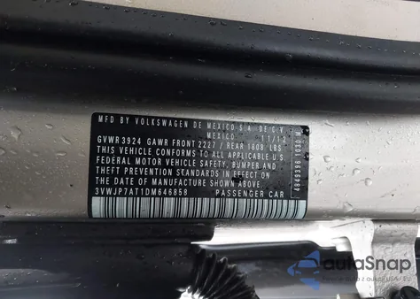 2013 Volkswagen Beetle 2.5L z USA, uszkodzony, nr VIN 3VWJP7AT1DM646858